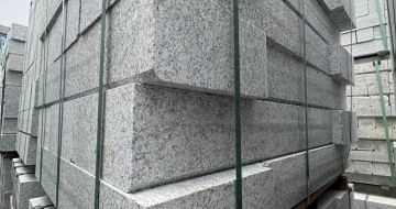 苏州芝麻白路牙石 马路牙子