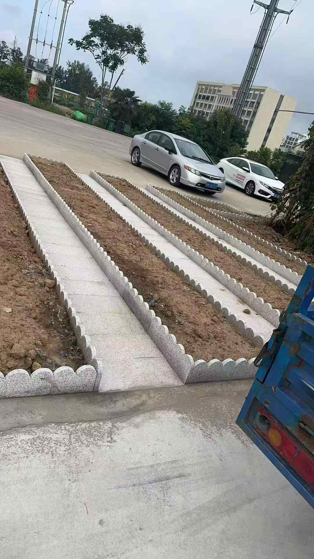 苏州芝麻白花边石