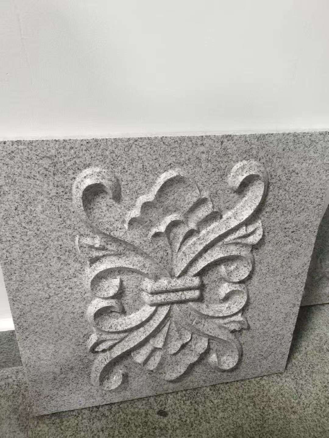 苏州芝麻白雕刻版